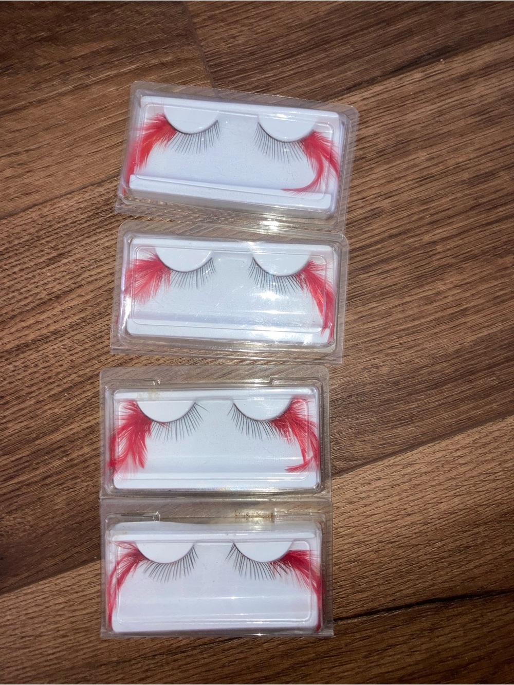 Red Feather Accent False Eyelashes